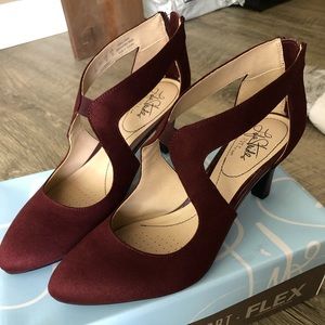 Pinot Noir Pumps
